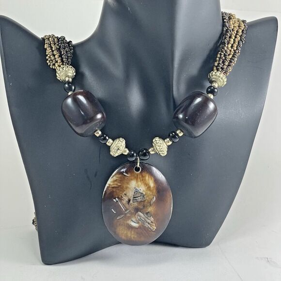 Resin Shell Inlay Oval Pendant and Beaded Necklace Brown Tan Gold Tone Chunky - Picture 3 of 16